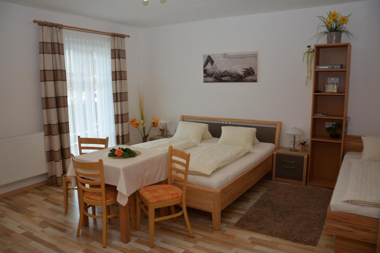Haus Ingrid Apartment Sankt Georgen ob Murau Exterior photo